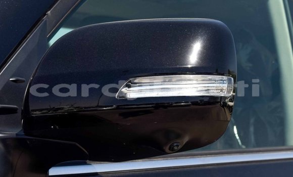 Acheter Neuf Voiture Toyota Land Cruiser Noir à Alaili Dadda, Obock Acheter Neuf Voiture Toyota Land Cruiser Noir à Alaili Dadda, Obock