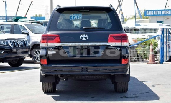 Acheter Neuf Voiture Toyota Land Cruiser Noir à Alaili Dadda, Obock Acheter Neuf Voiture Toyota Land Cruiser Noir à Alaili Dadda, Obock