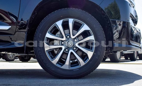 Acheter Neuf Voiture Toyota Land Cruiser Noir à Alaili Dadda, Obock Acheter Neuf Voiture Toyota Land Cruiser Noir à Alaili Dadda, Obock