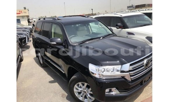 Acheter Import Voiture Toyota Land Cruiser Noir à Import - Dubai, Ali Sabieh Region Acheter Import Voiture Toyota Land Cruiser Noir à Import - Dubai, Ali Sabieh Region