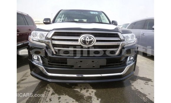 Acheter Import Voiture Toyota Land Cruiser Noir à Import - Dubai, Ali Sabieh Region Acheter Import Voiture Toyota Land Cruiser Noir à Import - Dubai, Ali Sabieh Region