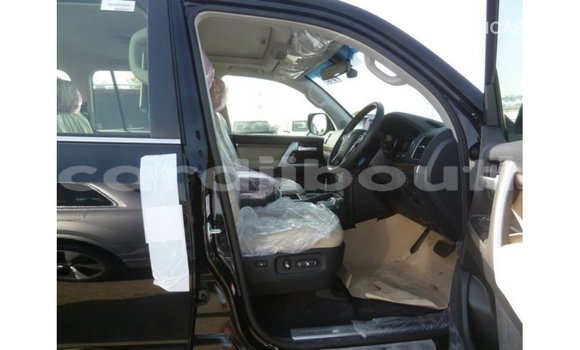 Buy Import Toyota Land Cruiser Black Car in Import - Dubai in Ali Sabieh Region Buy Import Toyota Land Cruiser Black Car in Import - Dubai in Ali Sabieh Region