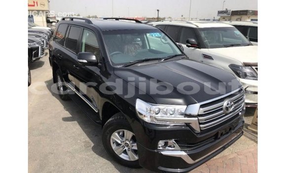 Acheter Import Voiture Toyota Land Cruiser Noir à Import - Dubai, Ali Sabieh Region Acheter Import Voiture Toyota Land Cruiser Noir à Import - Dubai, Ali Sabieh Region