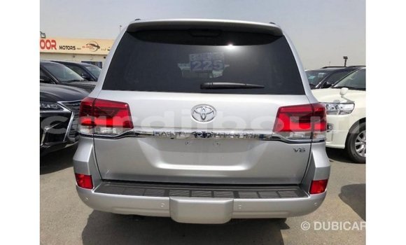 Acheter Import Voiture Toyota Land Cruiser Autre à Import - Dubai, Ali Sabieh Region Acheter Import Voiture Toyota Land Cruiser Autre à Import - Dubai, Ali Sabieh Region
