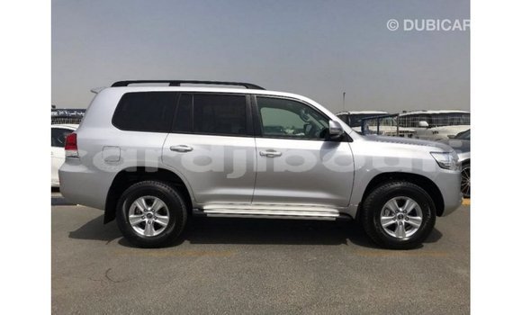 Acheter Import Voiture Toyota Land Cruiser Autre à Import - Dubai, Ali Sabieh Region Acheter Import Voiture Toyota Land Cruiser Autre à Import - Dubai, Ali Sabieh Region