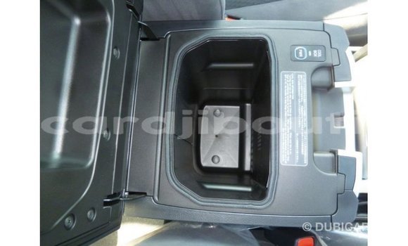 Acheter Import Voiture Toyota Land Cruiser Noir à Import - Dubai, Ali Sabieh Region Acheter Import Voiture Toyota Land Cruiser Noir à Import - Dubai, Ali Sabieh Region