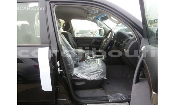 Acheter Import Voiture Toyota Land Cruiser Noir à Import - Dubai, Ali Sabieh Region Acheter Import Voiture Toyota Land Cruiser Noir à Import - Dubai, Ali Sabieh Region