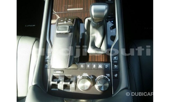 Acheter Import Voiture Lexus LX Noir à Import - Dubai, Ali Sabieh Region Acheter Import Voiture Lexus LX Noir à Import - Dubai, Ali Sabieh Region