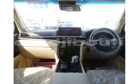Acheter Import Voiture Lexus LX Noir à Import - Dubai, Ali Sabieh Region Acheter Import Voiture Lexus LX Noir à Import - Dubai, Ali Sabieh Region
