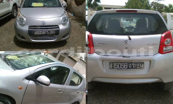 Acheter Occasion Voiture Suzuki XL7 Gris à Djibouti, Djibouti Region