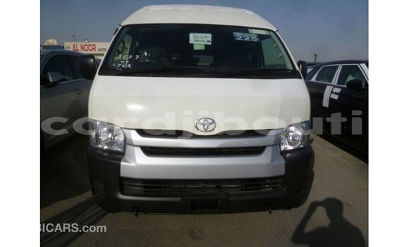 Acheter Import Voiture Toyota Hiace Blanc à Import - Dubai, Ali Sabieh Region Acheter Import Voiture Toyota Hiace Blanc à Import - Dubai, Ali Sabieh Region