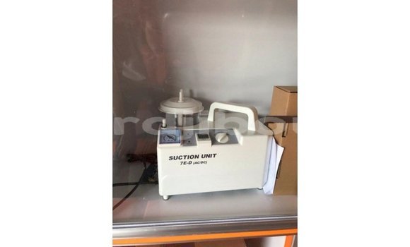 Acheter Import Voiture Toyota Hiace Blanc à Import - Dubai, Ali Sabieh Region Acheter Import Voiture Toyota Hiace Blanc à Import - Dubai, Ali Sabieh Region