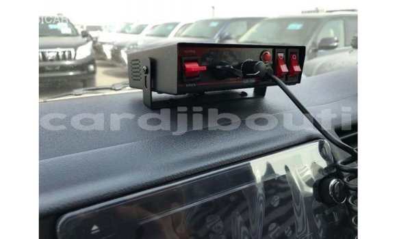 Acheter Import Voiture Toyota Hiace Blanc à Import - Dubai, Ali Sabieh Region Acheter Import Voiture Toyota Hiace Blanc à Import - Dubai, Ali Sabieh Region