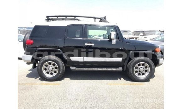 Acheter Import Voiture Toyota FJ Cruiser Noir à Import - Dubai, Ali Sabieh Region Acheter Import Voiture Toyota FJ Cruiser Noir à Import - Dubai, Ali Sabieh Region