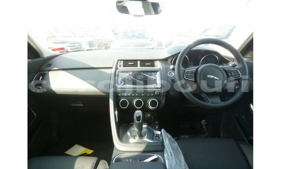 Acheter Import Voiture Jaguar E-Pace Blanc à Import - Dubai, Ali Sabieh Region Acheter Import Voiture Jaguar E-Pace Blanc à Import - Dubai, Ali Sabieh Region