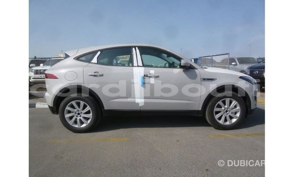 Acheter Import Voiture Jaguar E-Pace Blanc à Import - Dubai, Ali Sabieh Region Acheter Import Voiture Jaguar E-Pace Blanc à Import - Dubai, Ali Sabieh Region