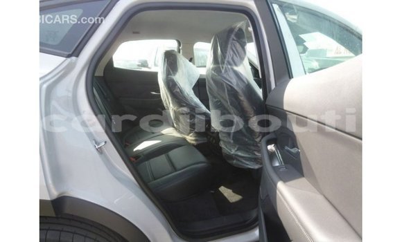 Acheter Import Voiture Jaguar E-Pace Blanc à Import - Dubai, Ali Sabieh Region Acheter Import Voiture Jaguar E-Pace Blanc à Import - Dubai, Ali Sabieh Region