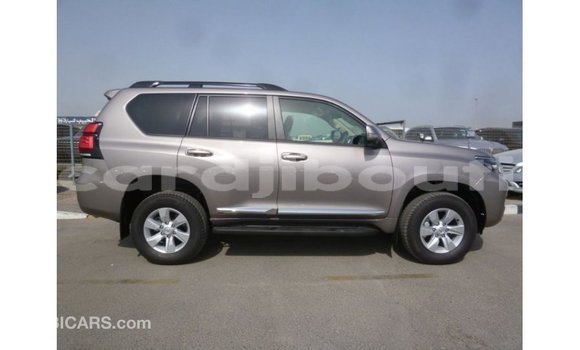 Acheter Import Voiture Toyota Prado Marron à Import - Dubai, Ali Sabieh Region Acheter Import Voiture Toyota Prado Marron à Import - Dubai, Ali Sabieh Region