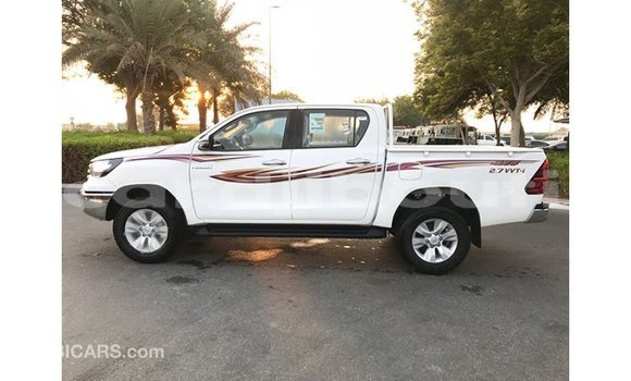 Buy Import Toyota Hilux White Car in Import - Dubai in Ali Sabieh Region Buy Import Toyota Hilux White Car in Import - Dubai in Ali Sabieh Region