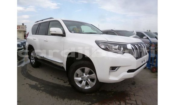 Acheter Import Voiture Toyota Prado Blanc à Import - Dubai, Ali Sabieh Region Acheter Import Voiture Toyota Prado Blanc à Import - Dubai, Ali Sabieh Region