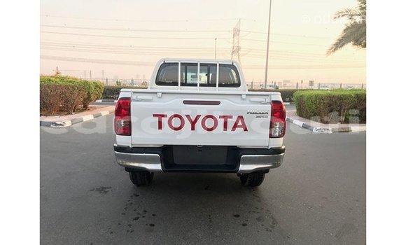 Buy Import Toyota Hilux White Car in Import - Dubai in Ali Sabieh Region Buy Import Toyota Hilux White Car in Import - Dubai in Ali Sabieh Region