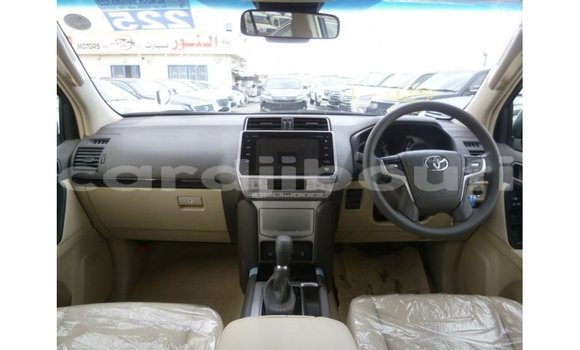 Acheter Import Voiture Toyota Prado Blanc à Import - Dubai, Ali Sabieh Region Acheter Import Voiture Toyota Prado Blanc à Import - Dubai, Ali Sabieh Region