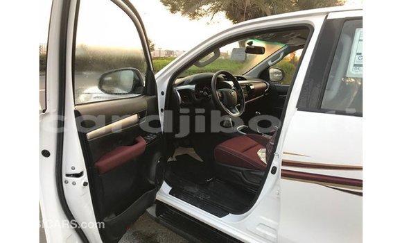 Buy Import Toyota Hilux White Car in Import - Dubai in Ali Sabieh Region Buy Import Toyota Hilux White Car in Import - Dubai in Ali Sabieh Region