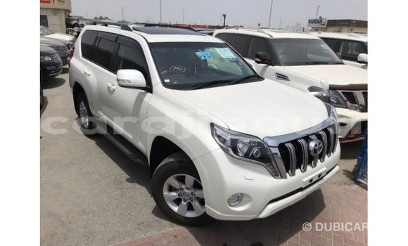 Acheter Import Voiture Toyota Prado Blanc à Import - Dubai, Ali Sabieh Region Acheter Import Voiture Toyota Prado Blanc à Import - Dubai, Ali Sabieh Region