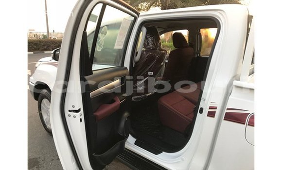 Buy Import Toyota Hilux White Car in Import - Dubai in Ali Sabieh Region Buy Import Toyota Hilux White Car in Import - Dubai in Ali Sabieh Region