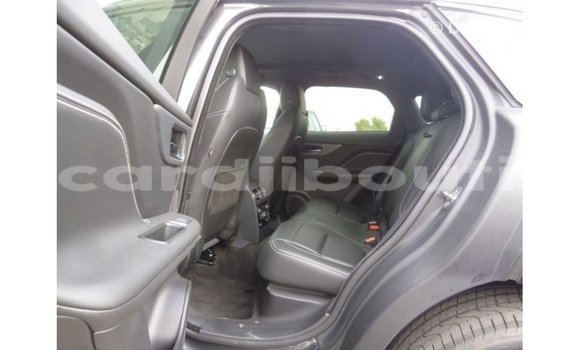 Acheter Import Voiture Jaguar F-Type Noir à Import - Dubai, Ali Sabieh Region Acheter Import Voiture Jaguar F-Type Noir à Import - Dubai, Ali Sabieh Region