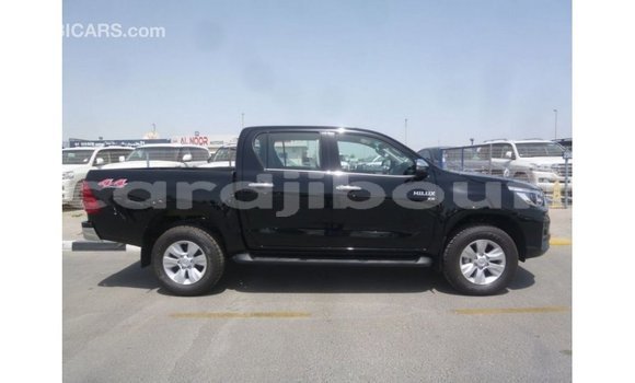 Acheter Import Voiture Toyota Hilux Noir à Import - Dubai, Ali Sabieh Region Acheter Import Voiture Toyota Hilux Noir à Import - Dubai, Ali Sabieh Region