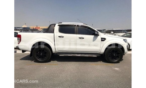 Acheter Import Voiture Ford Ranger Blanc à Import - Dubai, Ali Sabieh Region Acheter Import Voiture Ford Ranger Blanc à Import - Dubai, Ali Sabieh Region