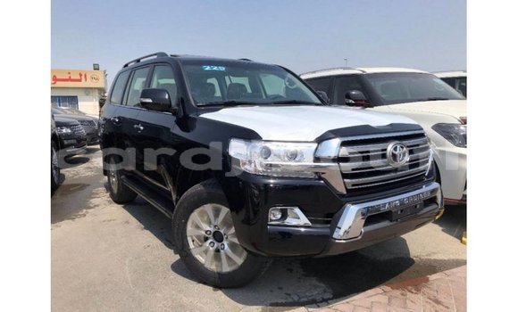 Acheter Import Voiture Toyota Land Cruiser Noir à Import - Dubai, Ali Sabieh Region Acheter Import Voiture Toyota Land Cruiser Noir à Import - Dubai, Ali Sabieh Region