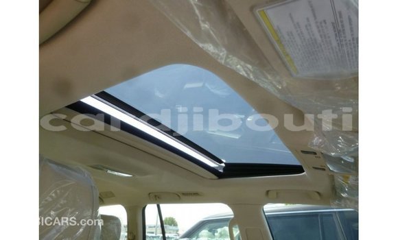 Acheter Import Voiture Toyota Land Cruiser Blanc à Import - Dubai, Ali Sabieh Region Acheter Import Voiture Toyota Land Cruiser Blanc à Import - Dubai, Ali Sabieh Region