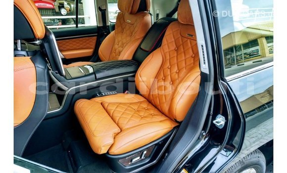 Acheter Import Voiture Toyota Land Cruiser Noir à Import - Dubai, Ali Sabieh Region Acheter Import Voiture Toyota Land Cruiser Noir à Import - Dubai, Ali Sabieh Region