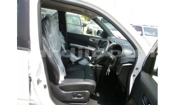 Acheter Import Voiture Nissan 350Z Blanc à Import - Dubai, Ali Sabieh Region Acheter Import Voiture Nissan 350Z Blanc à Import - Dubai, Ali Sabieh Region