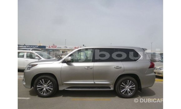 Acheter Import Voiture Lexus LX Autre à Import - Dubai, Ali Sabieh Region Acheter Import Voiture Lexus LX Autre à Import - Dubai, Ali Sabieh Region