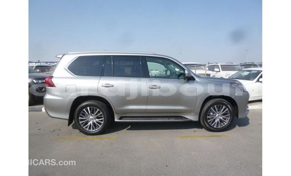 Acheter Import Voiture Lexus LX Autre à Import - Dubai, Ali Sabieh Region Acheter Import Voiture Lexus LX Autre à Import - Dubai, Ali Sabieh Region