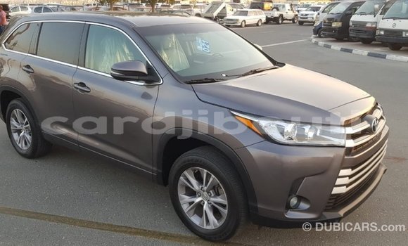 Buy Import Toyota Highlander Other Car in Import - Dubai in Ali Sabieh Region Buy Import Toyota Highlander Other Car in Import - Dubai in Ali Sabieh Region