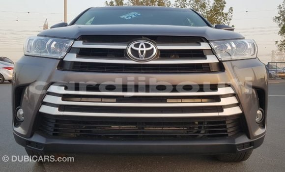Buy Import Toyota Highlander Other Car in Import - Dubai in Ali Sabieh Region Buy Import Toyota Highlander Other Car in Import - Dubai in Ali Sabieh Region