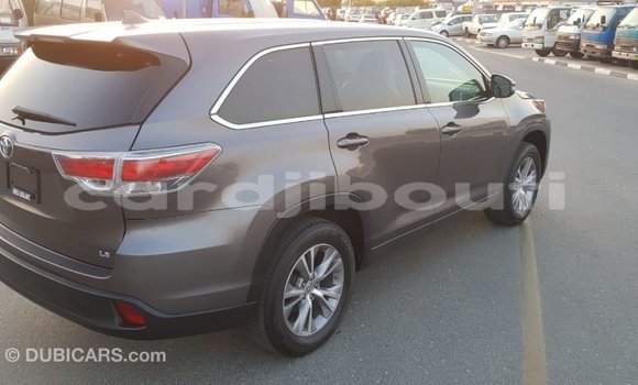 Buy Import Toyota Highlander Other Car in Import - Dubai in Ali Sabieh Region Buy Import Toyota Highlander Other Car in Import - Dubai in Ali Sabieh Region