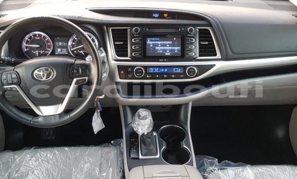 Buy Import Toyota Highlander Other Car in Import - Dubai in Ali Sabieh Region Buy Import Toyota Highlander Other Car in Import - Dubai in Ali Sabieh Region