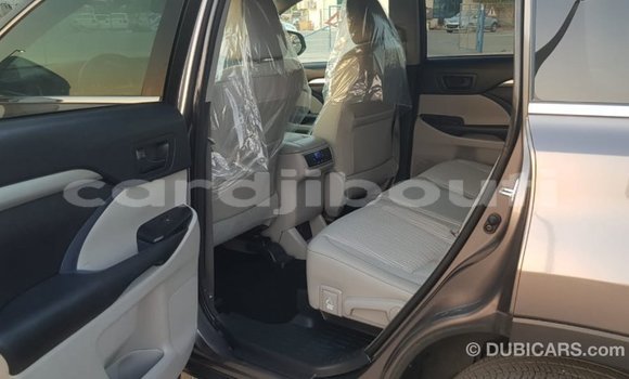Buy Import Toyota Highlander Other Car in Import - Dubai in Ali Sabieh Region Buy Import Toyota Highlander Other Car in Import - Dubai in Ali Sabieh Region
