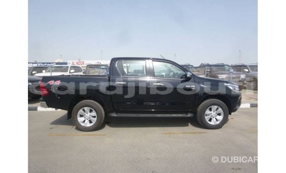 Acheter Import Voiture Toyota Hilux Noir à Import - Dubai, Ali Sabieh Region Acheter Import Voiture Toyota Hilux Noir à Import - Dubai, Ali Sabieh Region