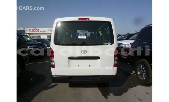 Acheter Import Voiture Toyota Hiace Blanc à Import - Dubai, Ali Sabieh Region Acheter Import Voiture Toyota Hiace Blanc à Import - Dubai, Ali Sabieh Region