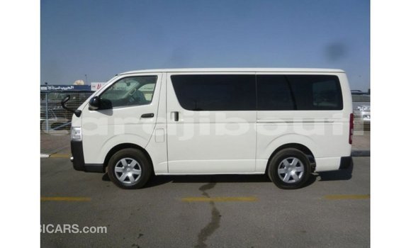 Acheter Import Voiture Toyota Hiace Blanc à Import - Dubai, Ali Sabieh Region Acheter Import Voiture Toyota Hiace Blanc à Import - Dubai, Ali Sabieh Region