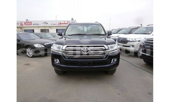 Acheter Import Voiture Toyota Land Cruiser Bleu à Import - Dubai, Ali Sabieh Region Acheter Import Voiture Toyota Land Cruiser Bleu à Import - Dubai, Ali Sabieh Region