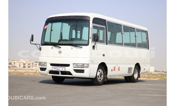 Acheter Import Voiture Nissan 350Z Blanc à Import - Dubai, Ali Sabieh Region Acheter Import Voiture Nissan 350Z Blanc à Import - Dubai, Ali Sabieh Region