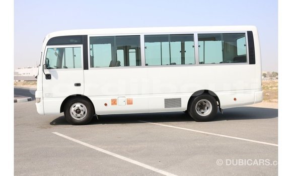 Acheter Import Voiture Nissan 350Z Blanc à Import - Dubai, Ali Sabieh Region Acheter Import Voiture Nissan 350Z Blanc à Import - Dubai, Ali Sabieh Region