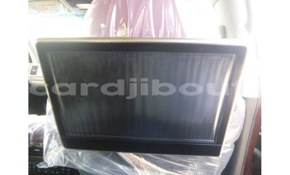 Acheter Import Voiture Toyota Land Cruiser Rouge à Import - Dubai, Ali Sabieh Region Acheter Import Voiture Toyota Land Cruiser Rouge à Import - Dubai, Ali Sabieh Region